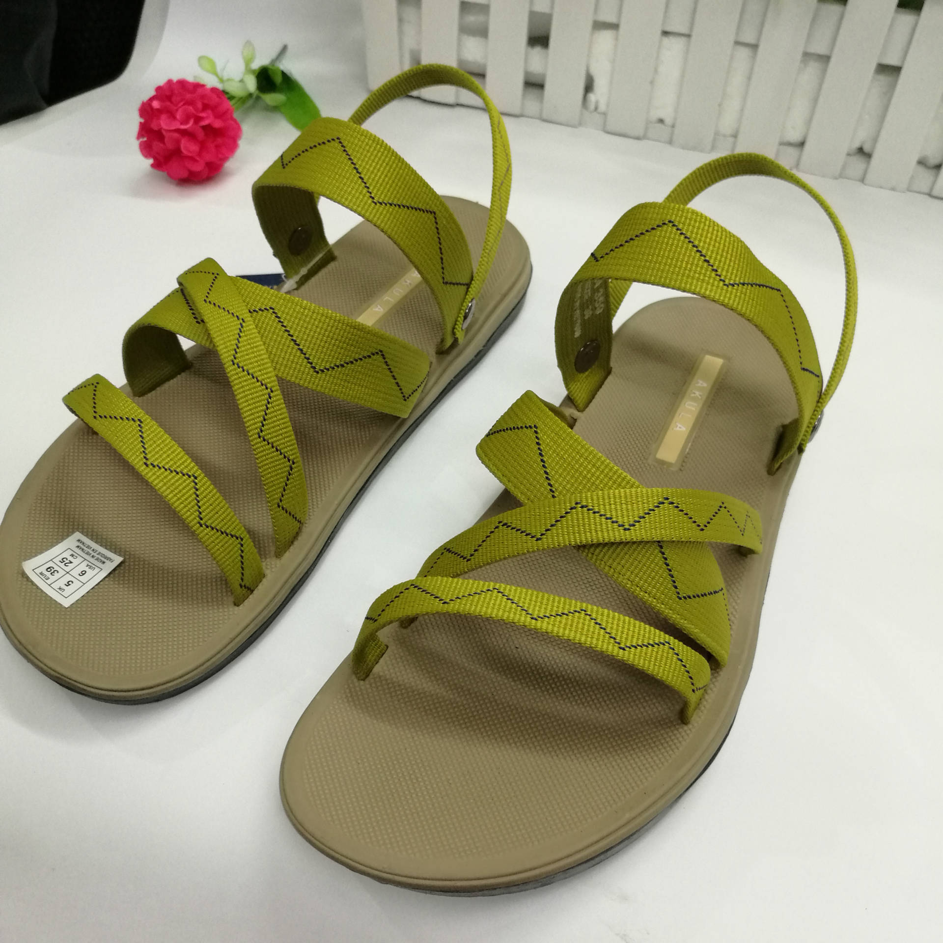 新款越南凉鞋两用男拖鞋时尚夏季橡胶凉拖鞋厂家批发价格低质量好