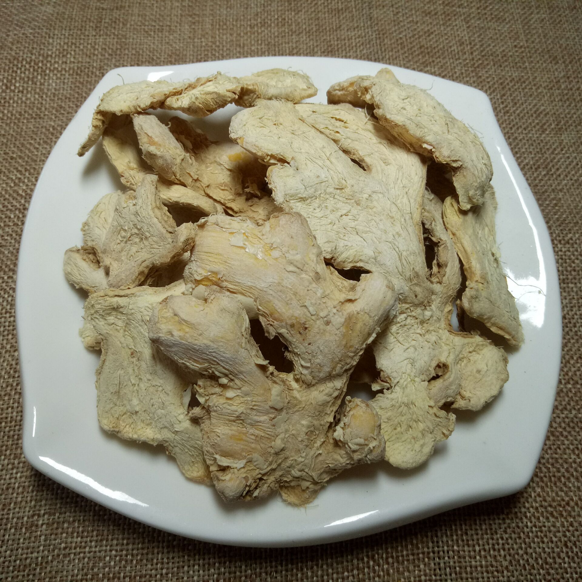 批发脱水云南生姜 片 干姜 辣度高 调料食品 另有老姜粉一件代发