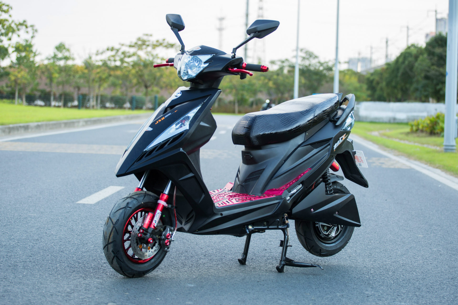 战速1800w鬼火大功率个性改装电动车成人60v72v电瓶车酷车赛车