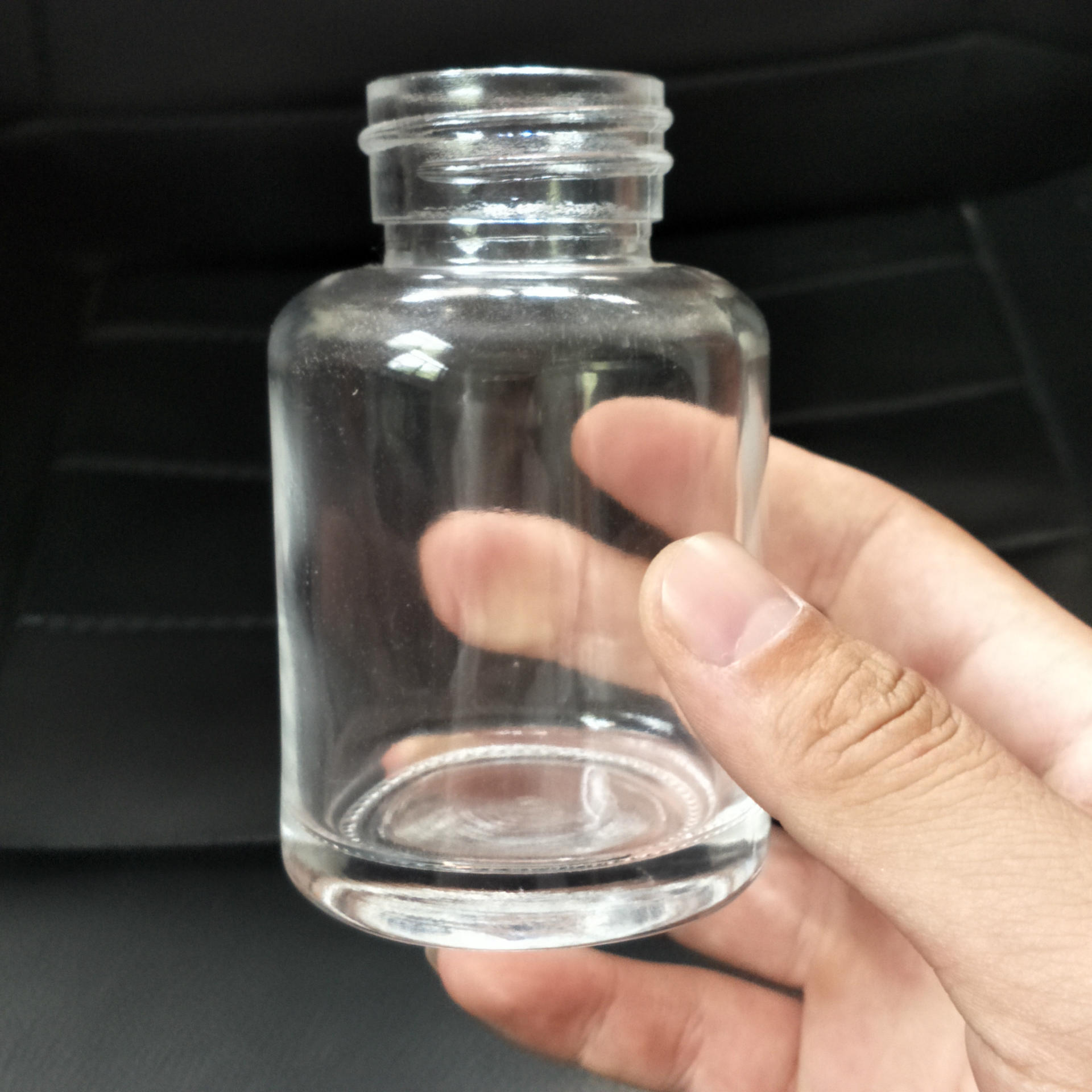 100ml 圆形 透明玻璃瓶燕窝瓶果酱瓶辣酱瓶 蜂蜜瓶 丝口铝盖