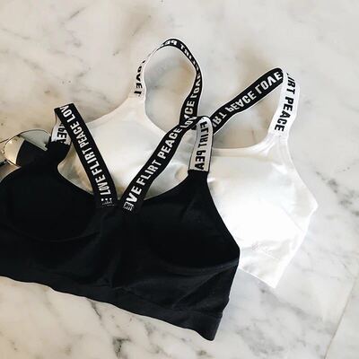 2019新款百搭英文字母吊带背心轻运动文胸美背无缝裹胸带连体胸垫