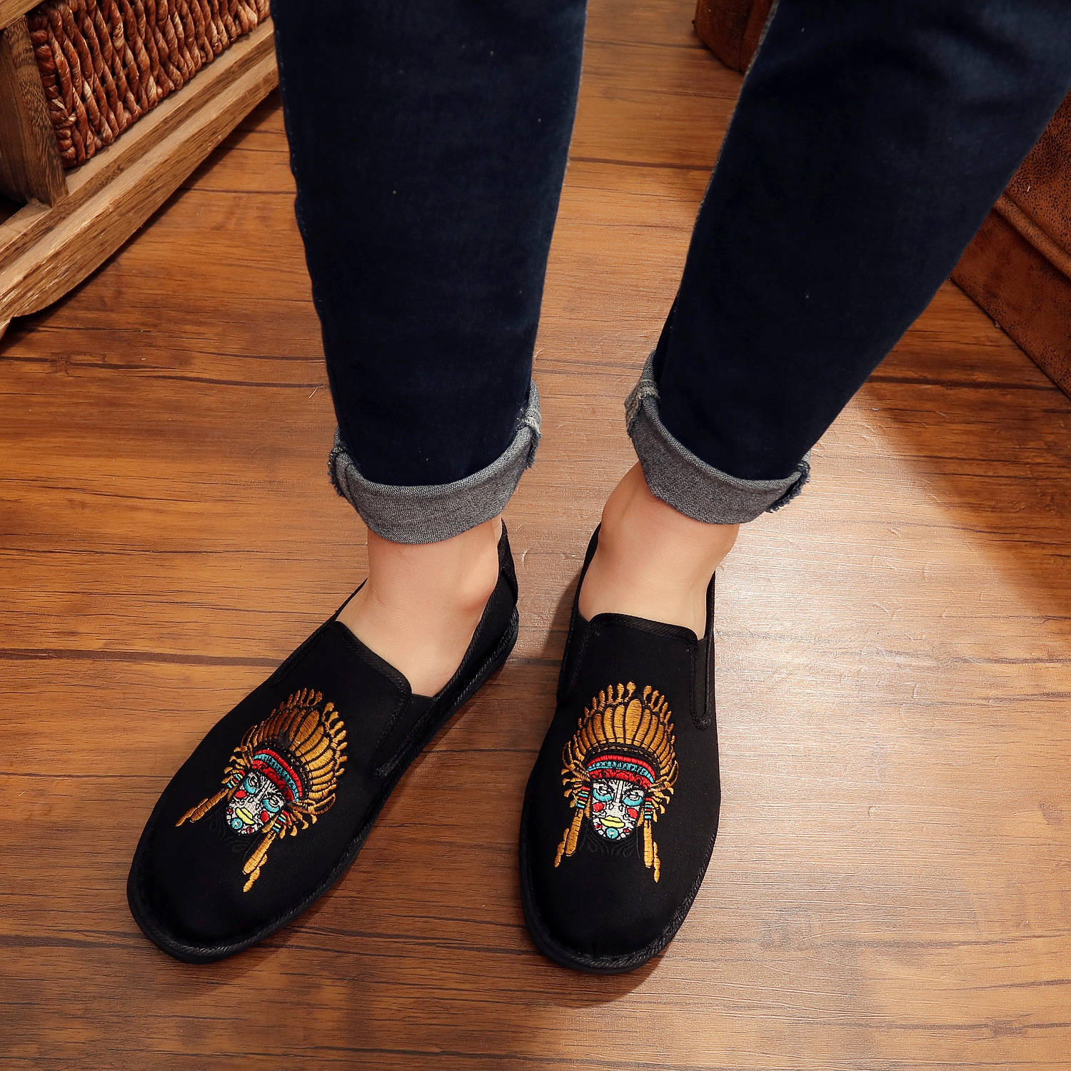 7001 男士绣花鞋低帮千层底套脚一脚蹬平底休闲布鞋