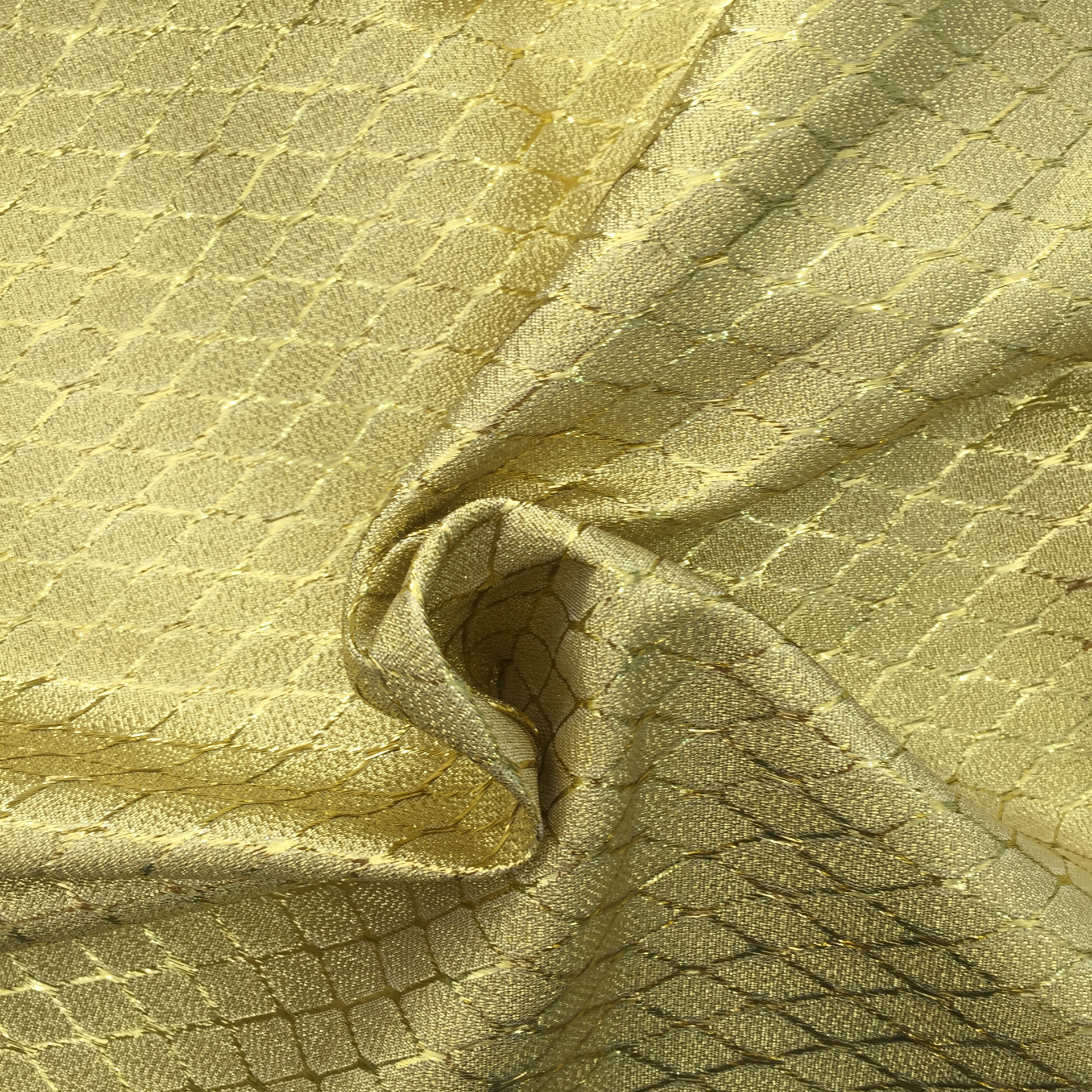 全涤光亮金线银线布 金银丝装饰面料 提花平板金布 欢迎选购