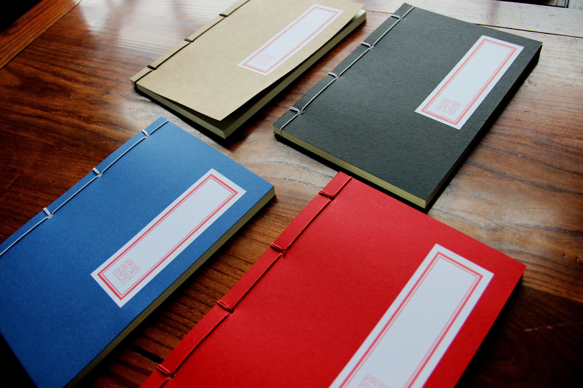 品牌:八方 封面材质:纸质 规格:142*210mm 货号:14bjb008 装订:缝线