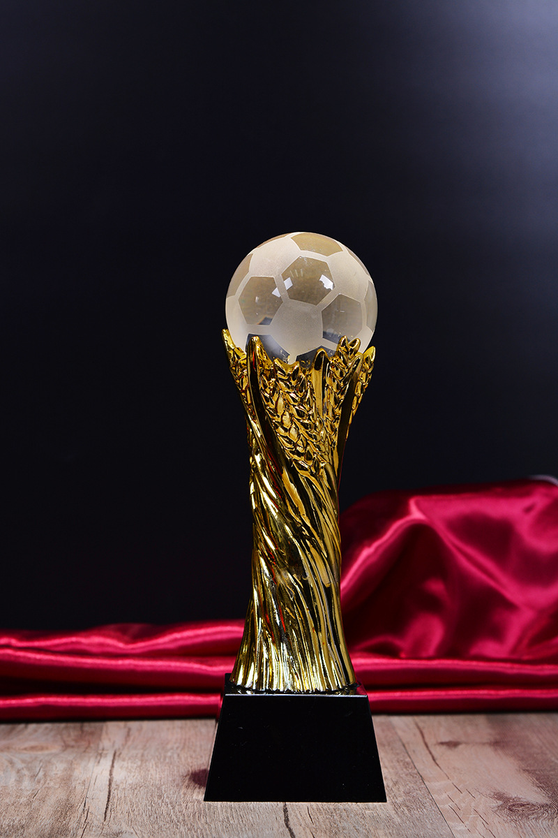 水晶金属树脂工艺品 球体奖杯奖杯制做 足球运动奖杯水晶摆件