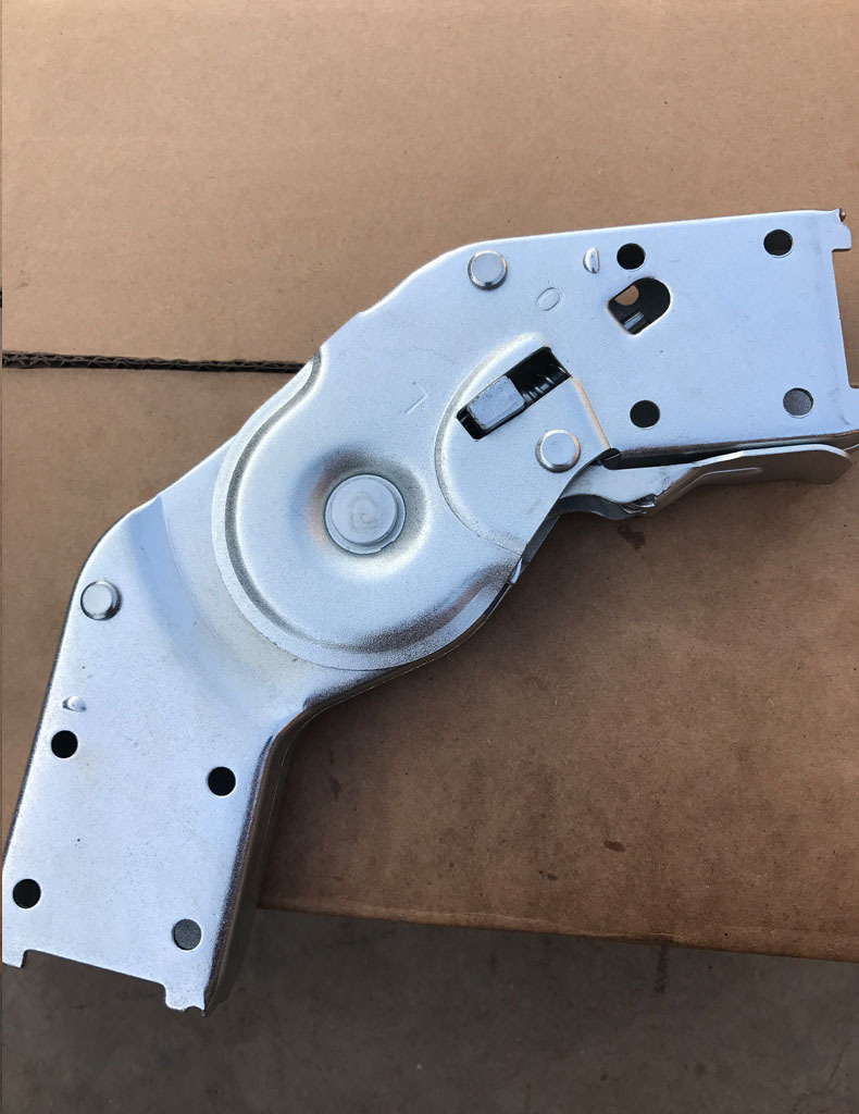 厂家直销梯子配件 铝合金 家用 多功能工程折叠梯伸缩大小关节头