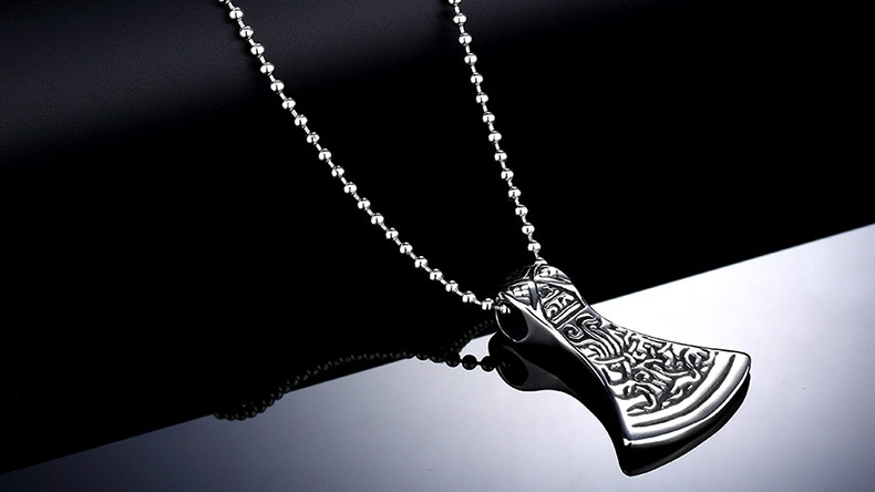 乌鸦热销货源 欧美摇滚时尚雷公锤霸气斧头钛钢吊坠 厂家直销批发