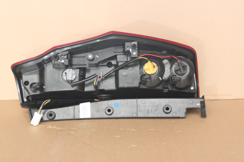 代理批发帝宝车灯 cm7左后尾灯1lq-19014