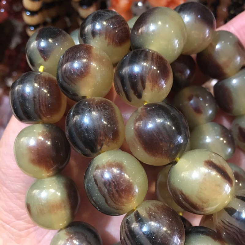 2018跑江湖地摊热卖仿牛角手串 男女款时尚仿牛角手链批发