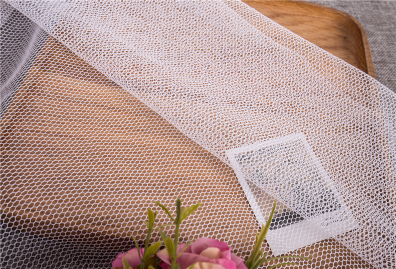 100g白色小眼鱼网布 婚纱舞台礼服蚊帐箱包里布鱼网 精梳染色网布