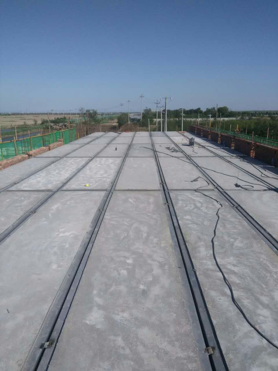 钢网架屋面轻型板防爆板太空楼板河南