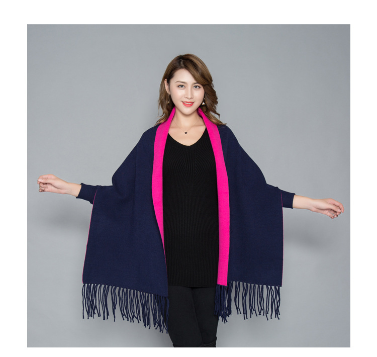 秋冬新款针织斗篷后背牡丹绣花带袖披肩 时尚保暖蝙蝠套袖披肩