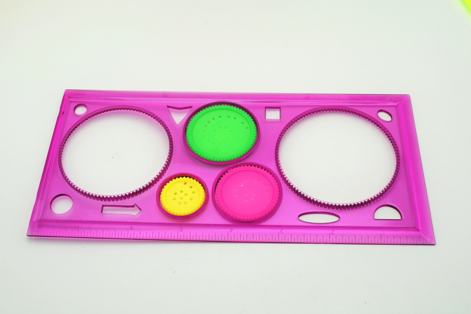 批发奇趣百变万花尺造型尺学生绘画 画圆圈尺子文具用品