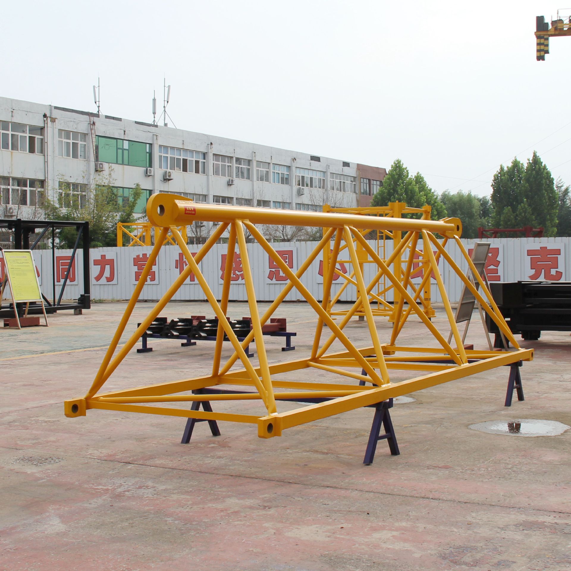 qtz315(7035)塔机前臂节-东厂展区01