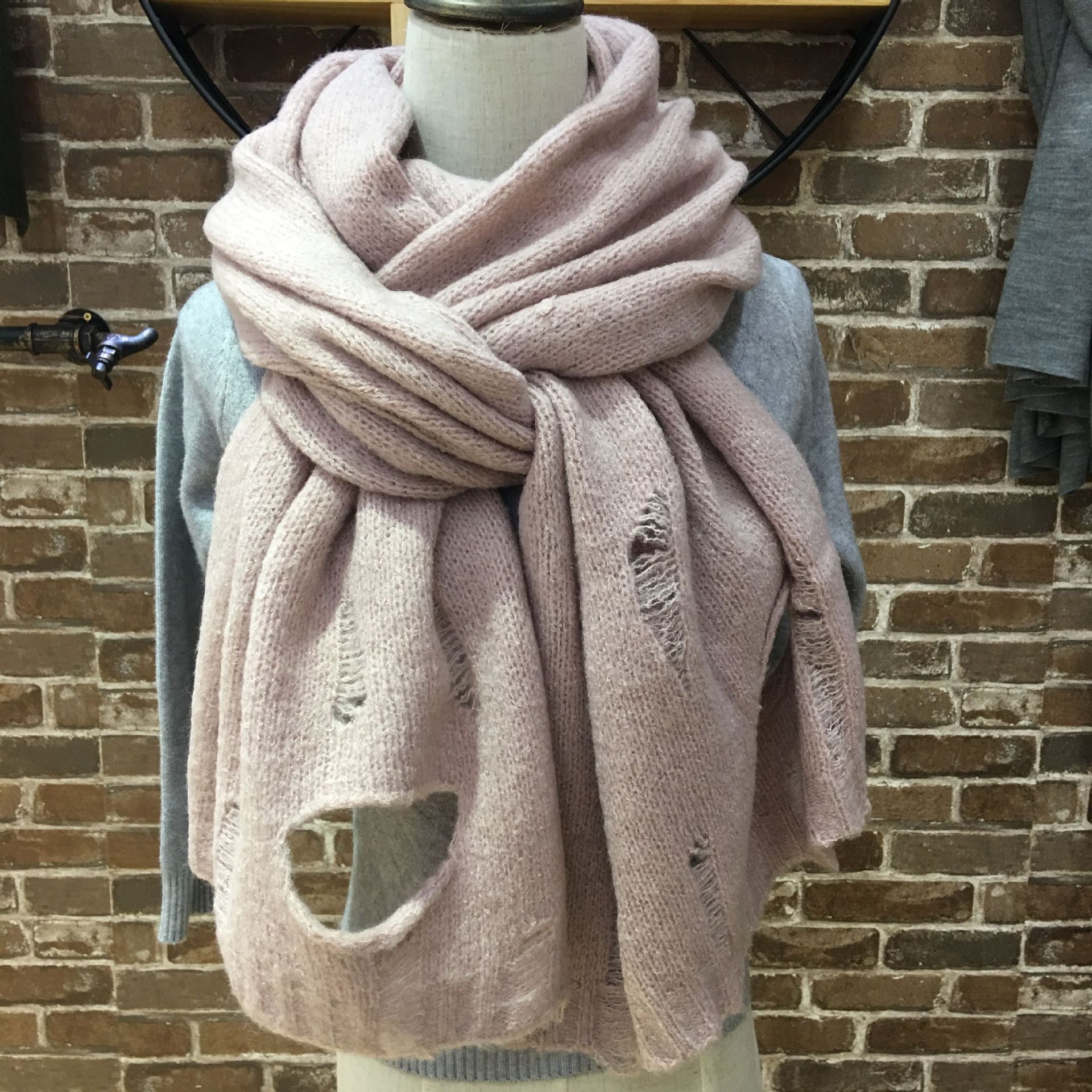 2017日系男女学生潮流破洞针织毛线围巾冬天韩版保暖百搭围脖潮