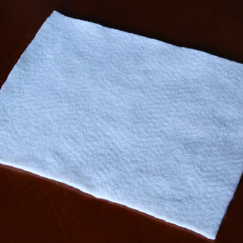 供应优质300g短纤维针刺土工布 厂家直销 量大从优