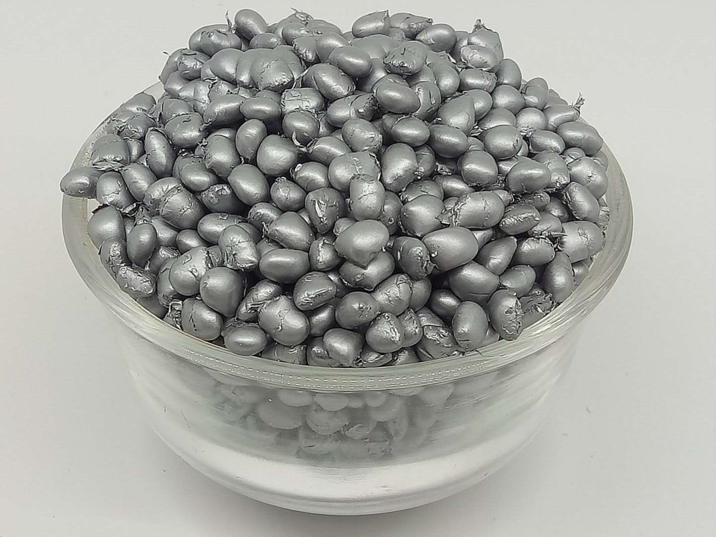 银色母颜色稳定金属效果好适用注塑吹膜可按样品定制生产银色母粒