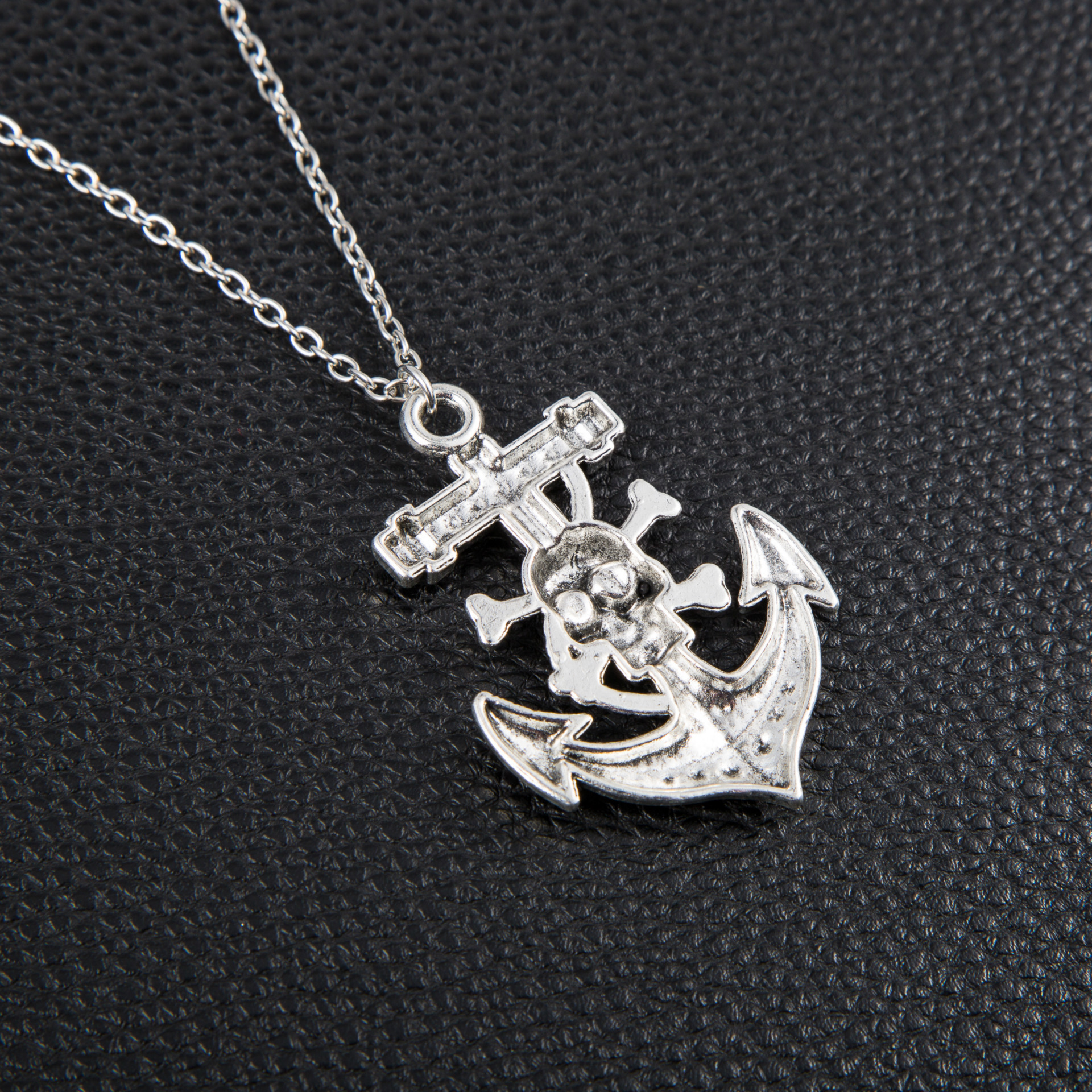 欧美电影周边 敢死队3 夸张骷髅头吊坠 复古男士项链