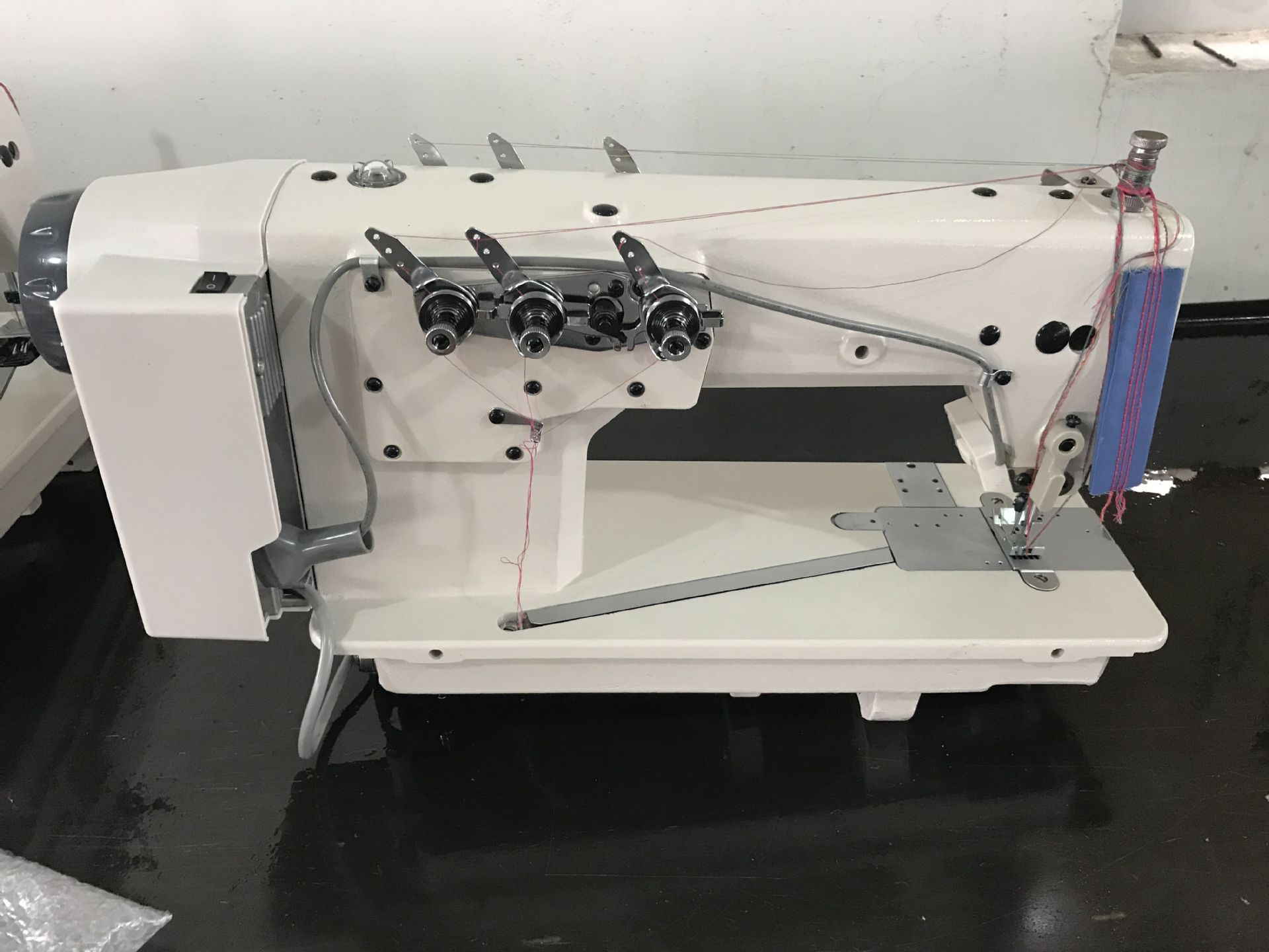 直销电脑直驱3800链式双针缝纫机双针平缝机双针机工业缝纫机