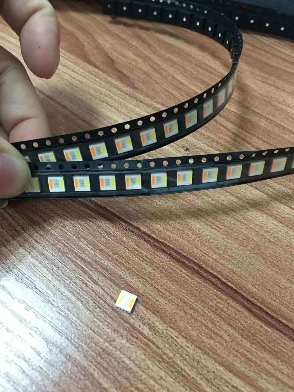 5050五合一贴片灯珠rgbww5050灯珠装饰灯带灯珠05wled灯珠紫光