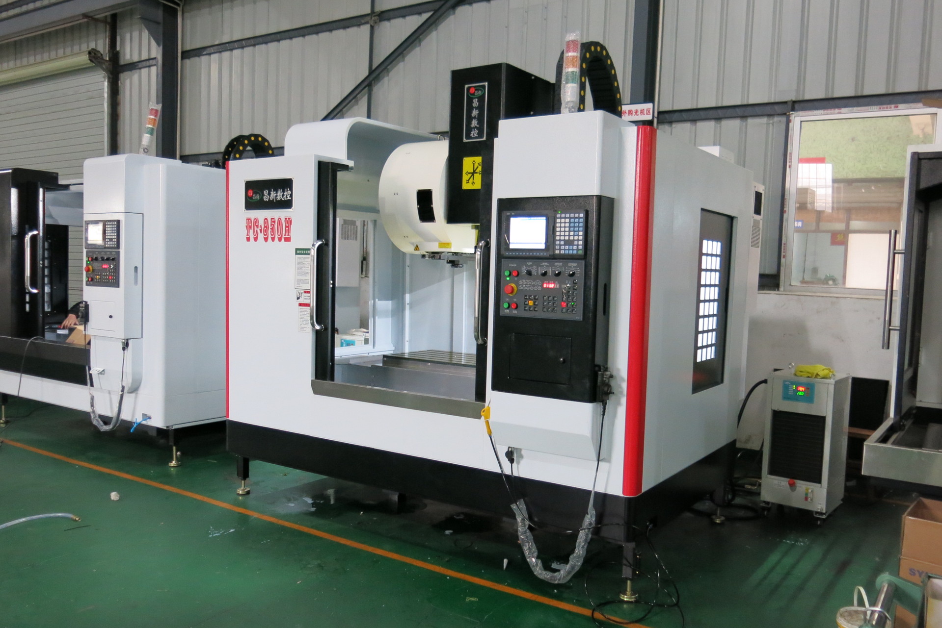 昌新数控-加工中心数控立式cnc钻铣床加工中心 台湾新代系统