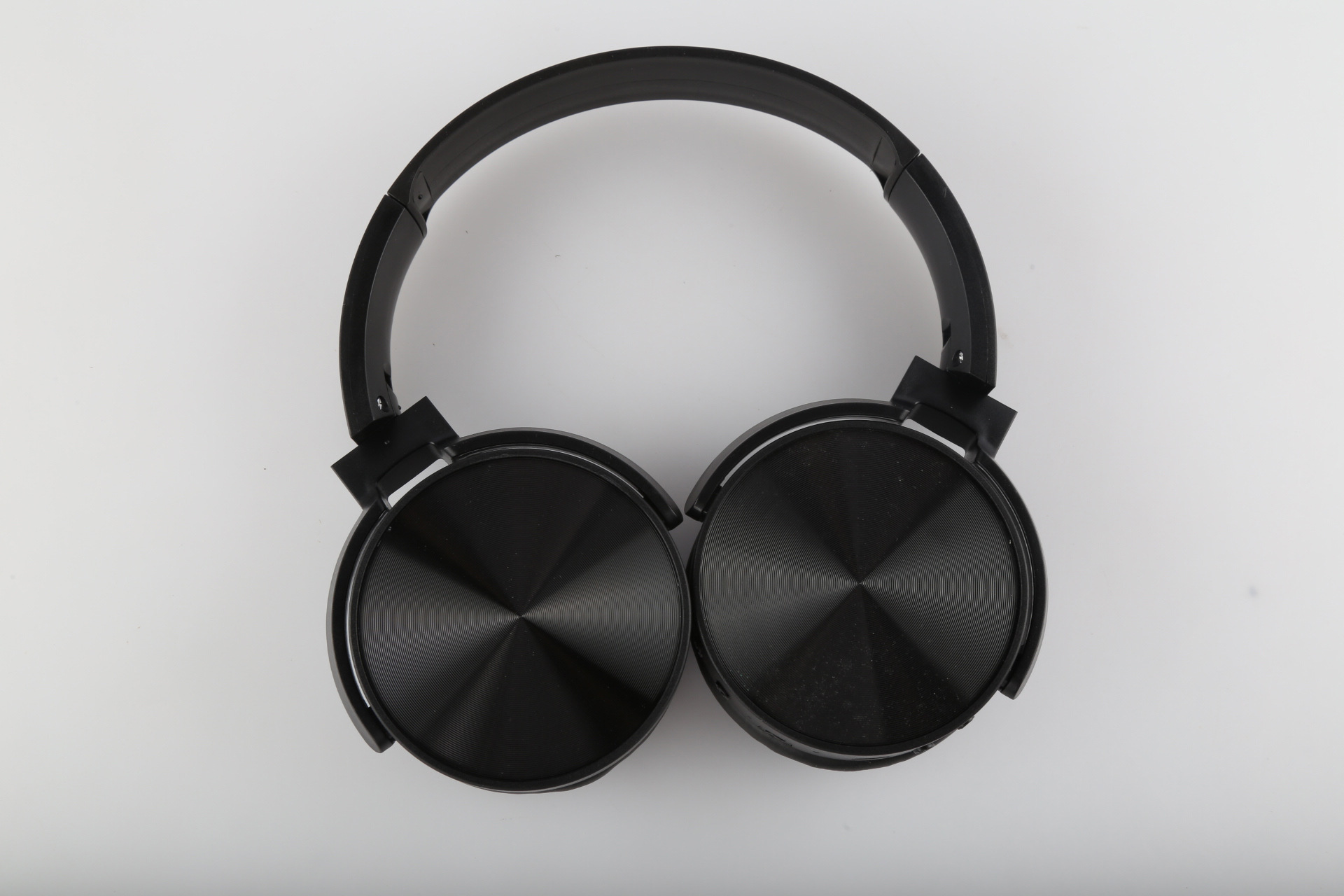 跨境专供头戴式蓝牙耳机 打碟金属片蓝牙头戴无线耳机 厂家直销