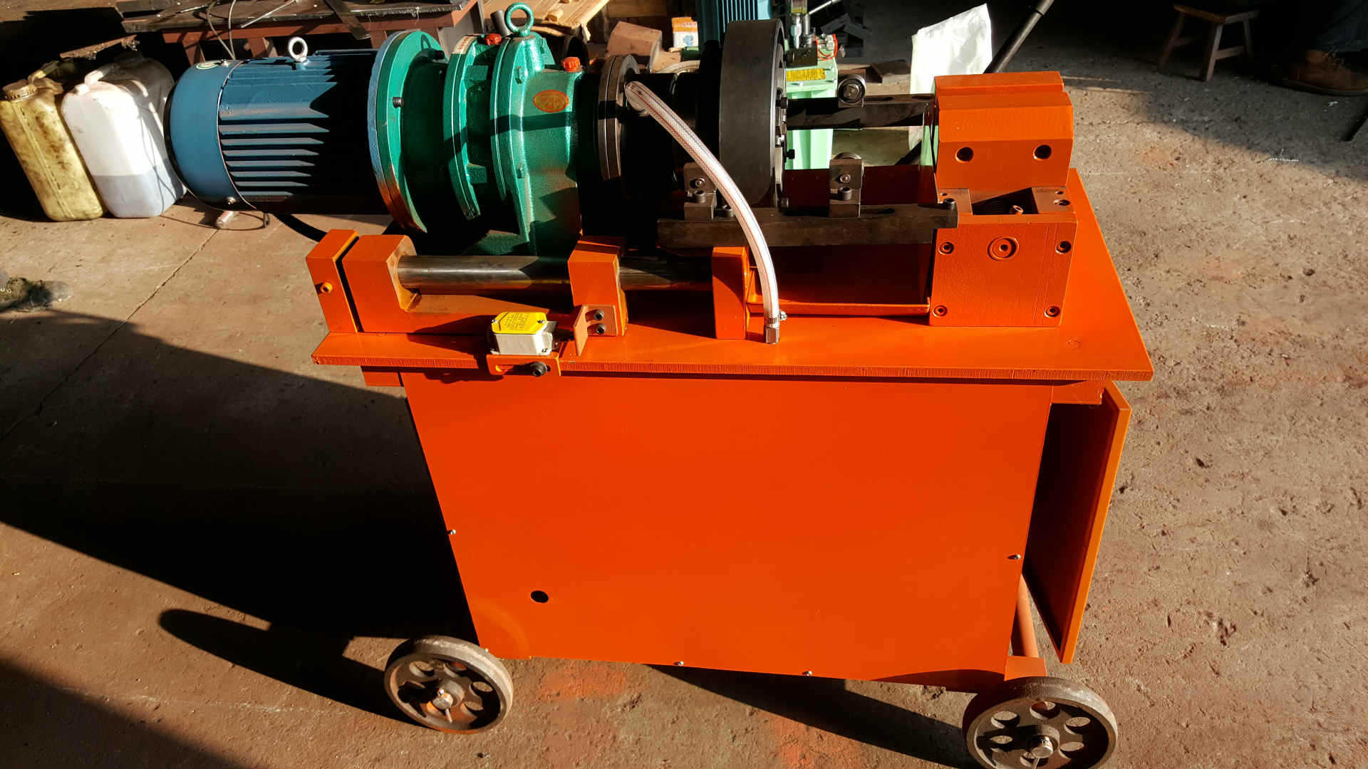 型号 hy-40型 产品别名 梳刀机 套丝机 工程机械种类 钢筋镦粗车丝