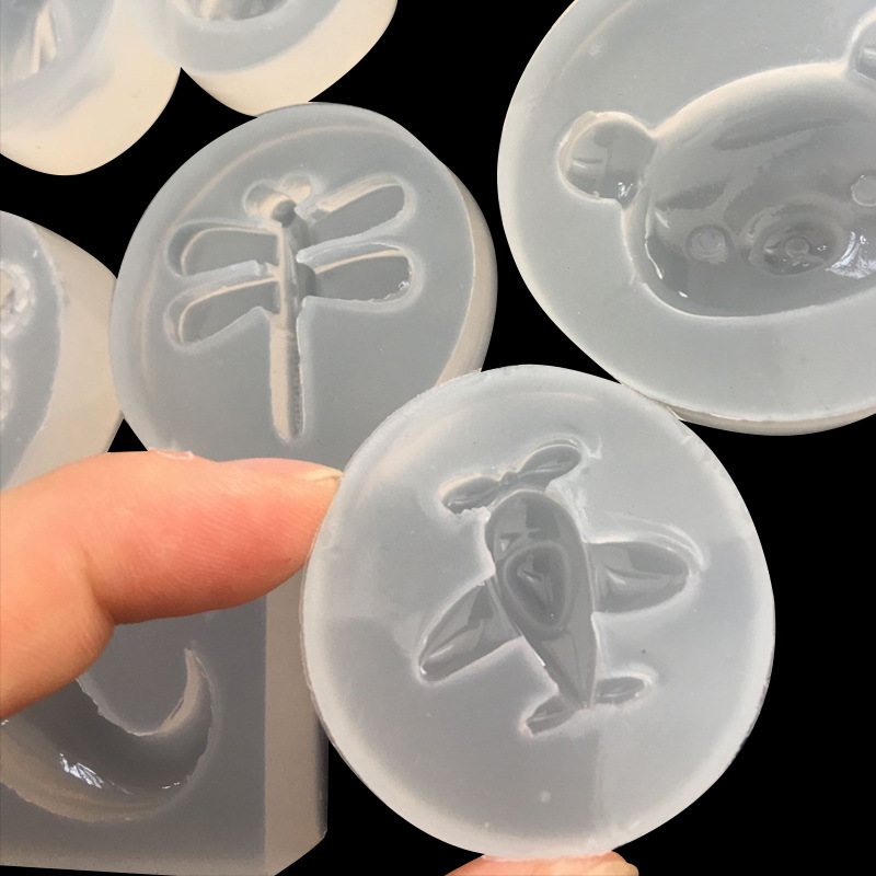 uv树脂胶萌版卡通模具 diy手工饰品吊坠模具 动植物卡通模具