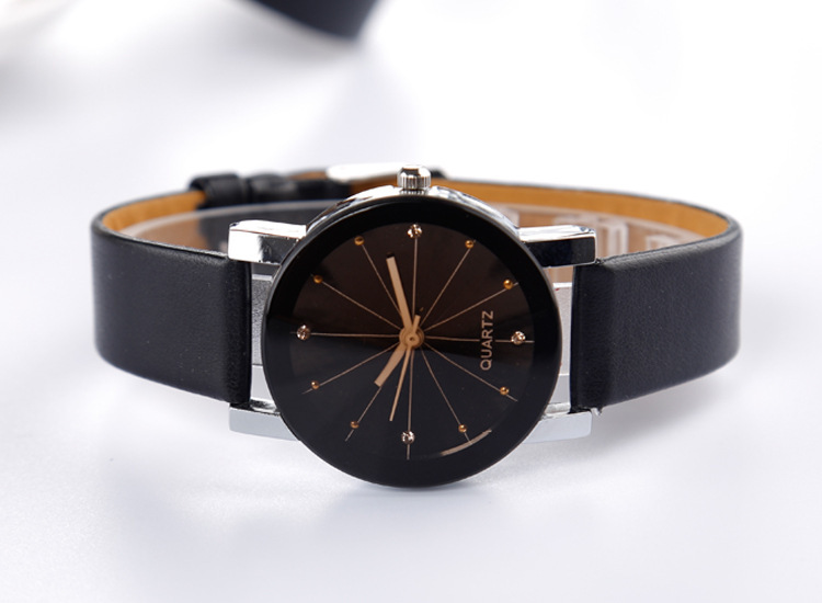 厂家批发皮带情侣表斑点皮带手表厂家批发时尚个性情侣学生对表