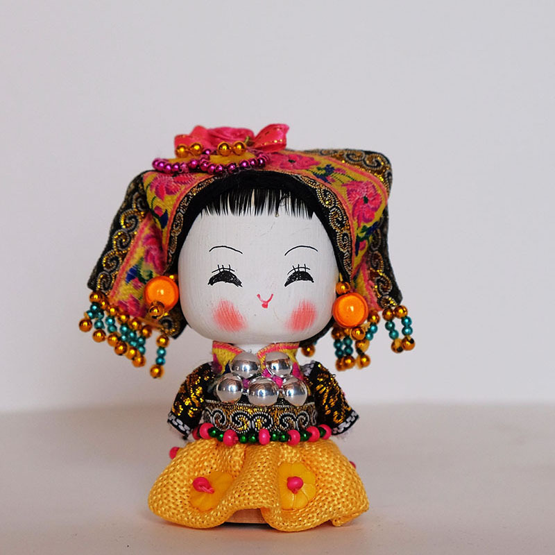 少数民族手工民族娃娃小甜甜人偶 时尚装饰 木质工艺礼品厂家直销