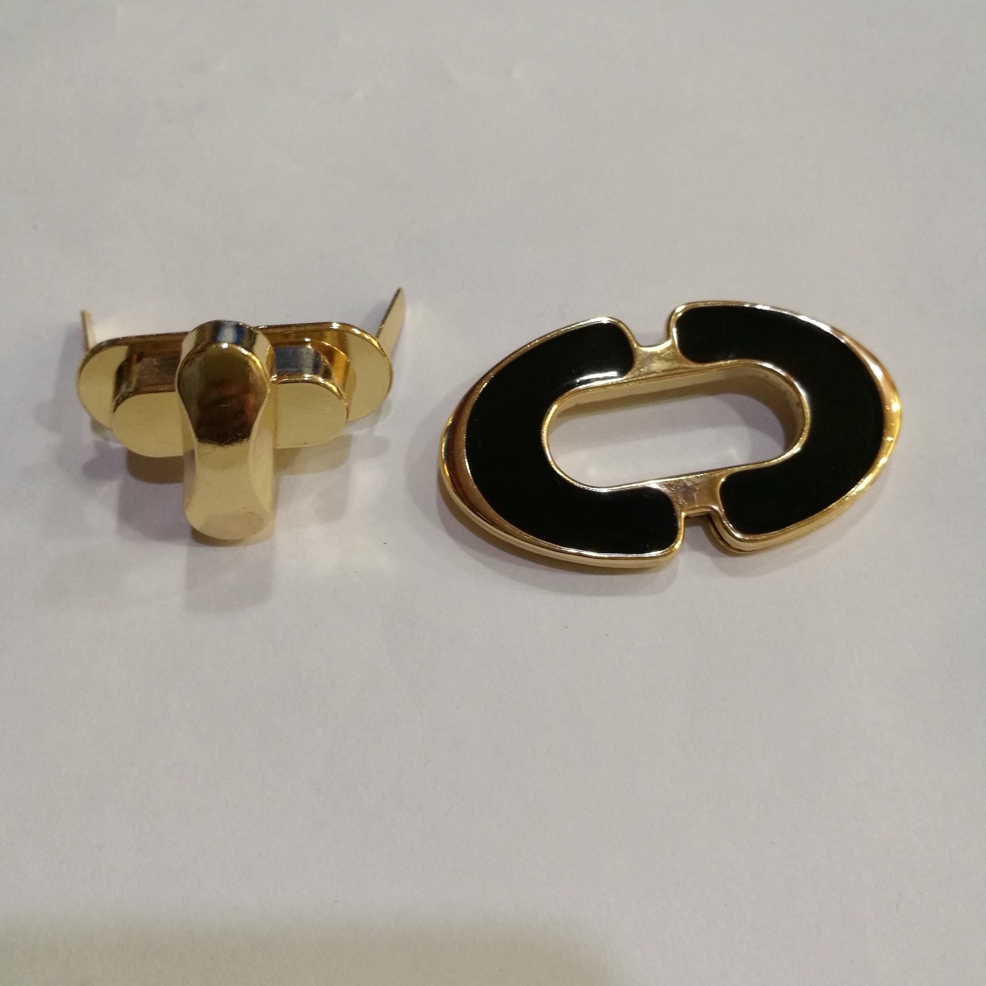 厂家直销铁皮滴胶锁蛋型锁大量现货 欢迎订购