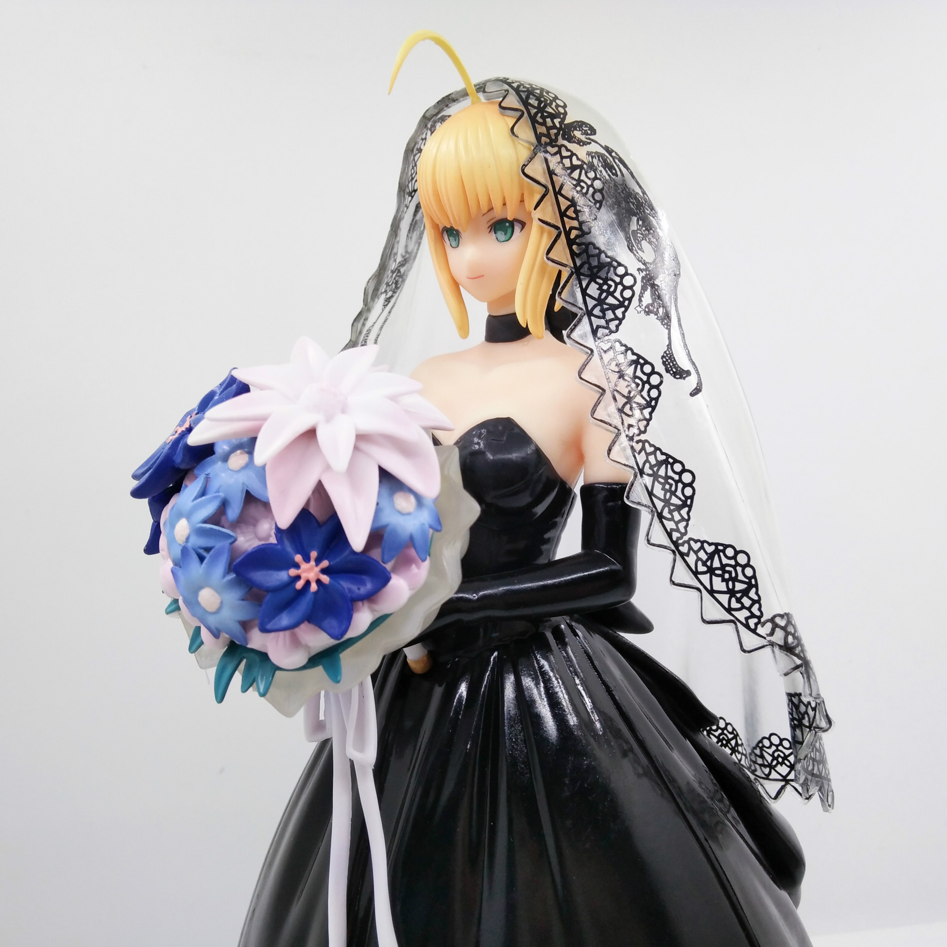 命运之夜 十周年婚纱 塞巴saber 黑色婚纱 皇家限定礼服 盒装手办