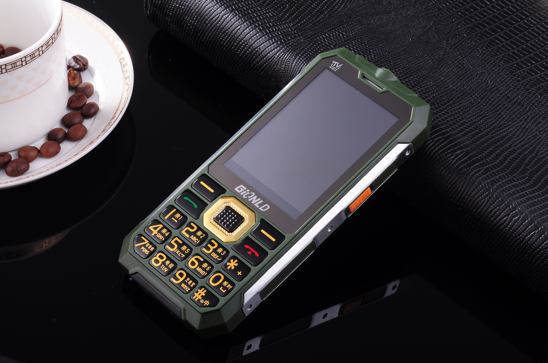 新款电霸三防军工手机免费电视长待机双卡双待手电筒老人手机