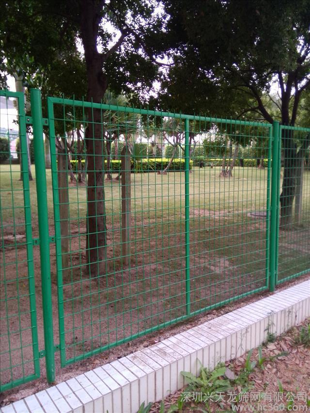 护栏网直销铁路隔离金属围栏网防护网交通公路网场地围网