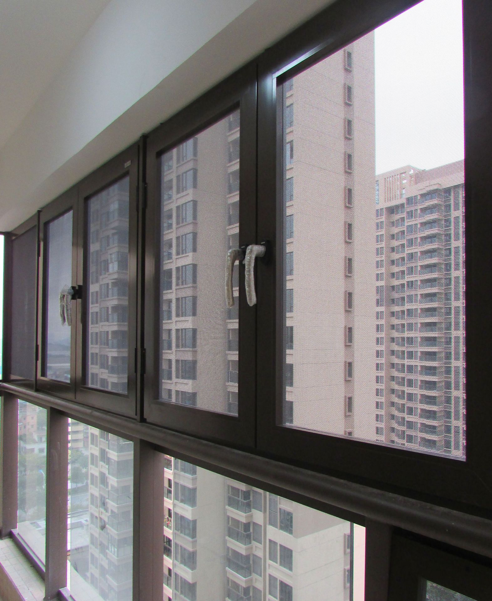 平开纱窗与推拉纱窗哪个好?