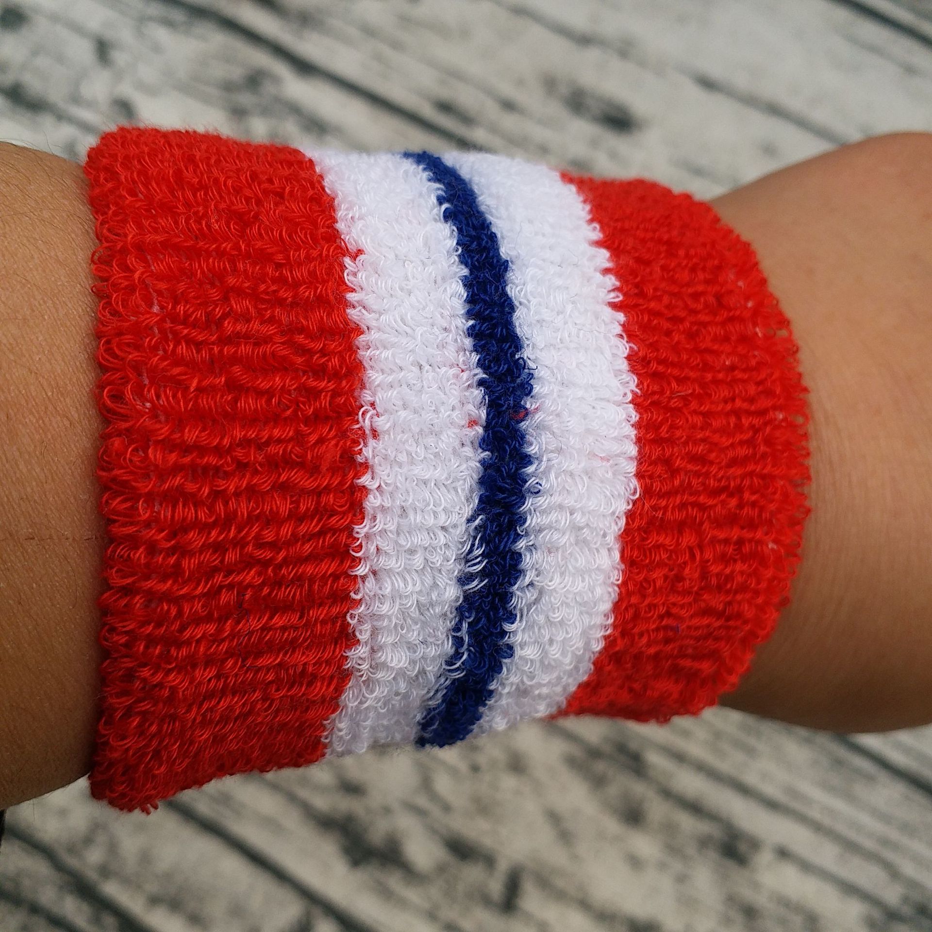 运动毛巾刺绣护腕 全棉篮球护腕 针织护腕 魔术头绳 赠品 地摊 批