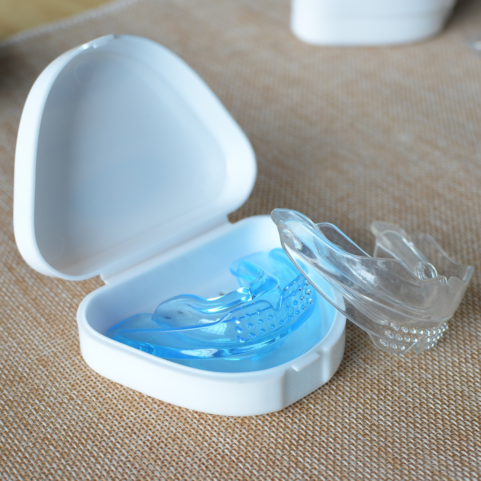 现货4d拳击篮球运动护齿牙套成人牙齿保护多功能牙套