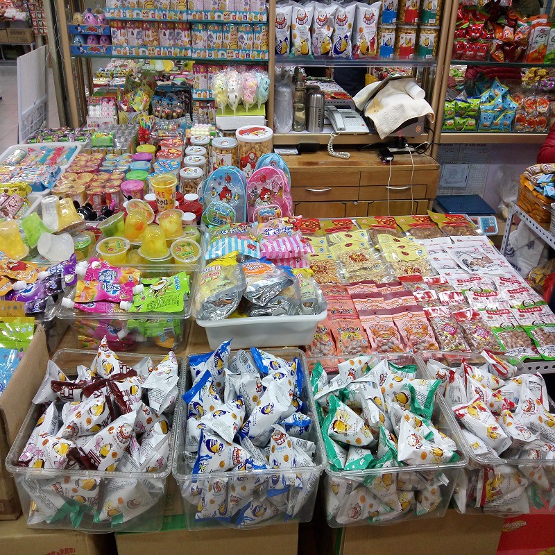 蜡笔小新150g鲜q可吸果肉果冻 休闲零食