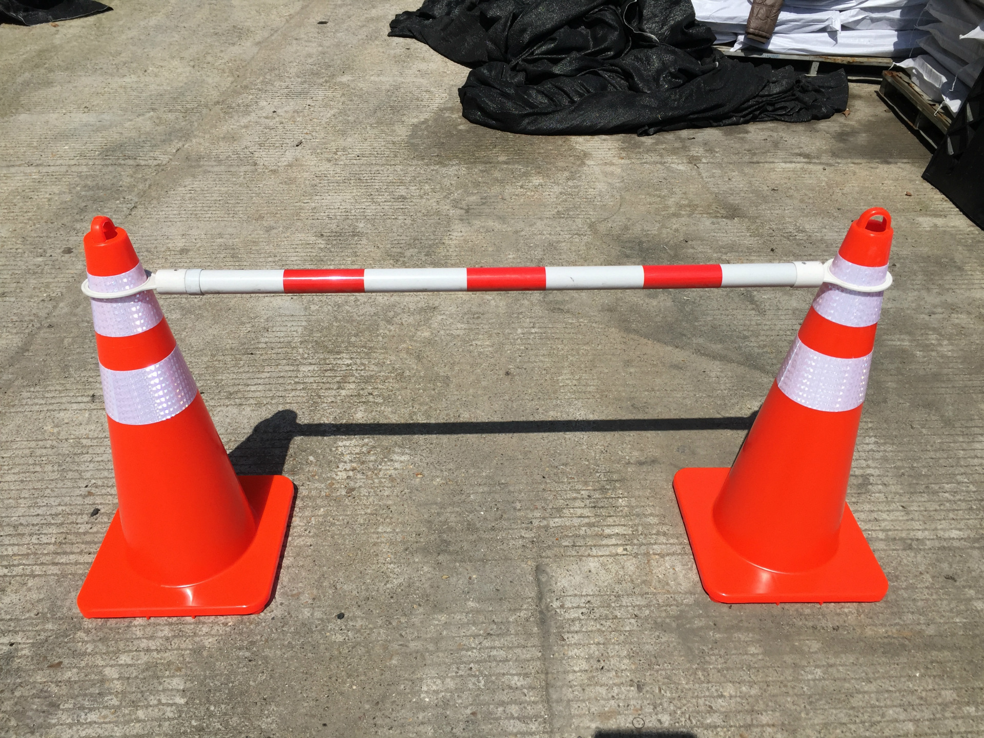 pvc路锥 70cm 提环路锥 塑料路障 交通反光锥 雪糕筒