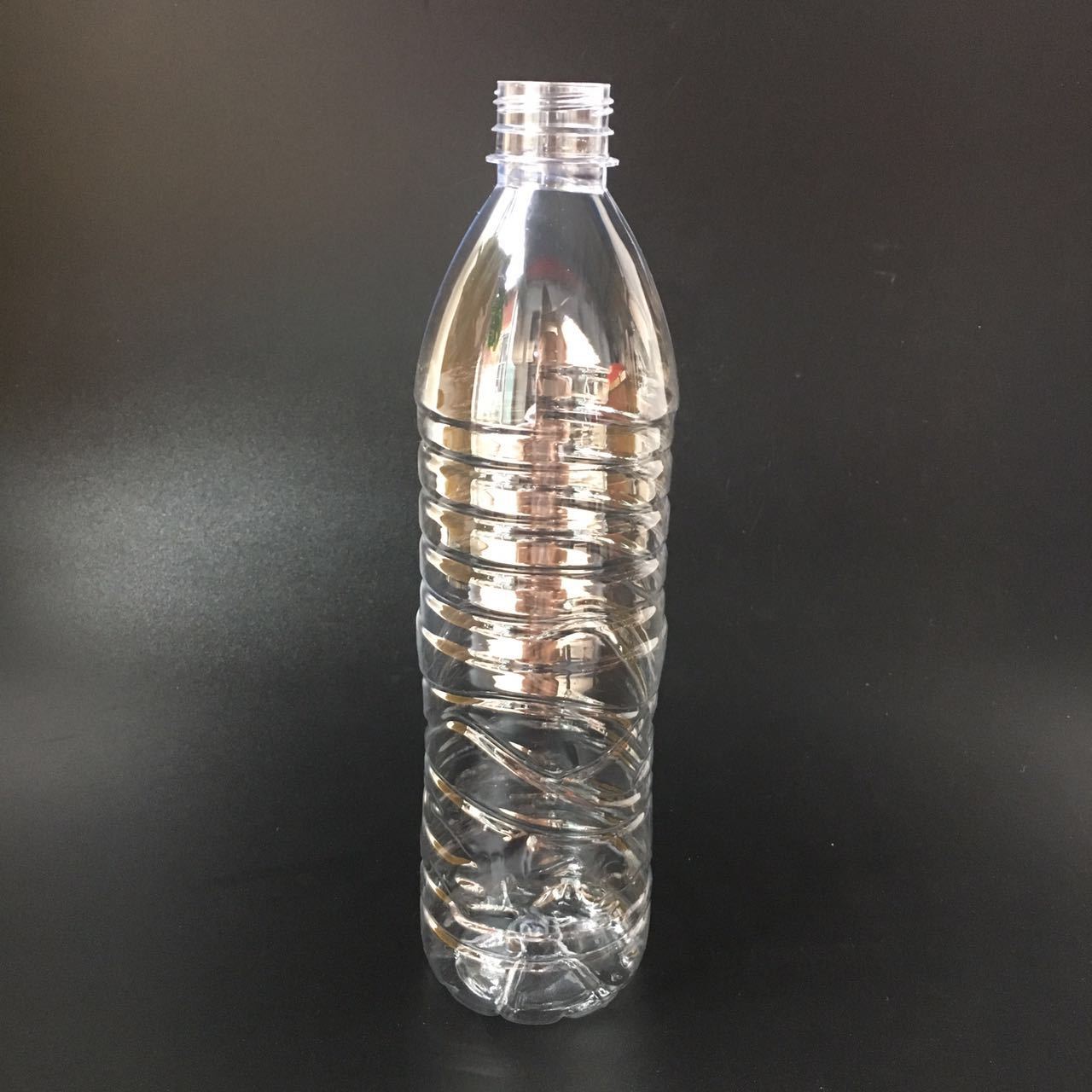 厂家生产pet塑料瓶 500ml 瓶 塑料瓶 饮料果汁瓶 矿泉水瓶酒瓶