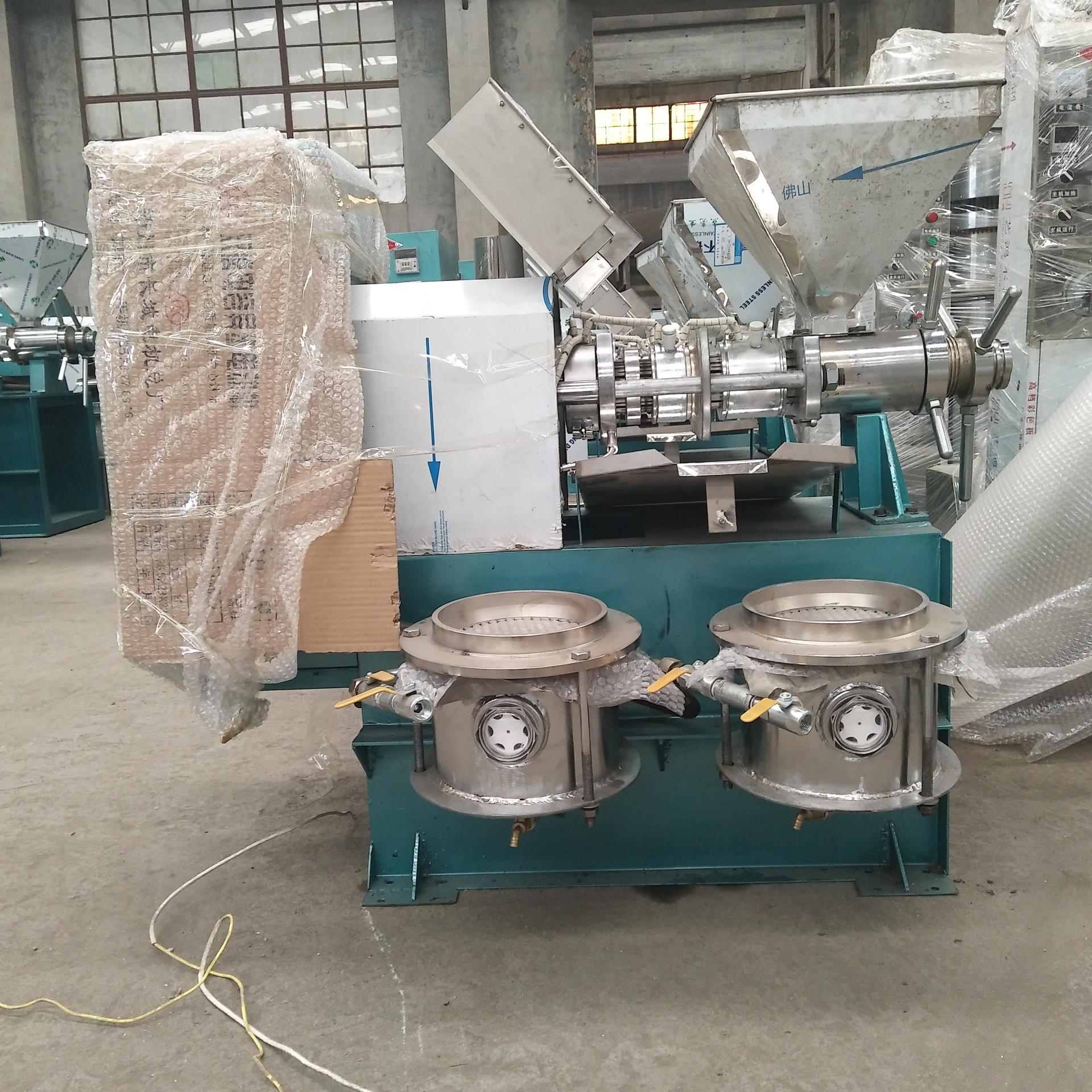 直销全自动榨油机多功能液压榨油机香油榨油机