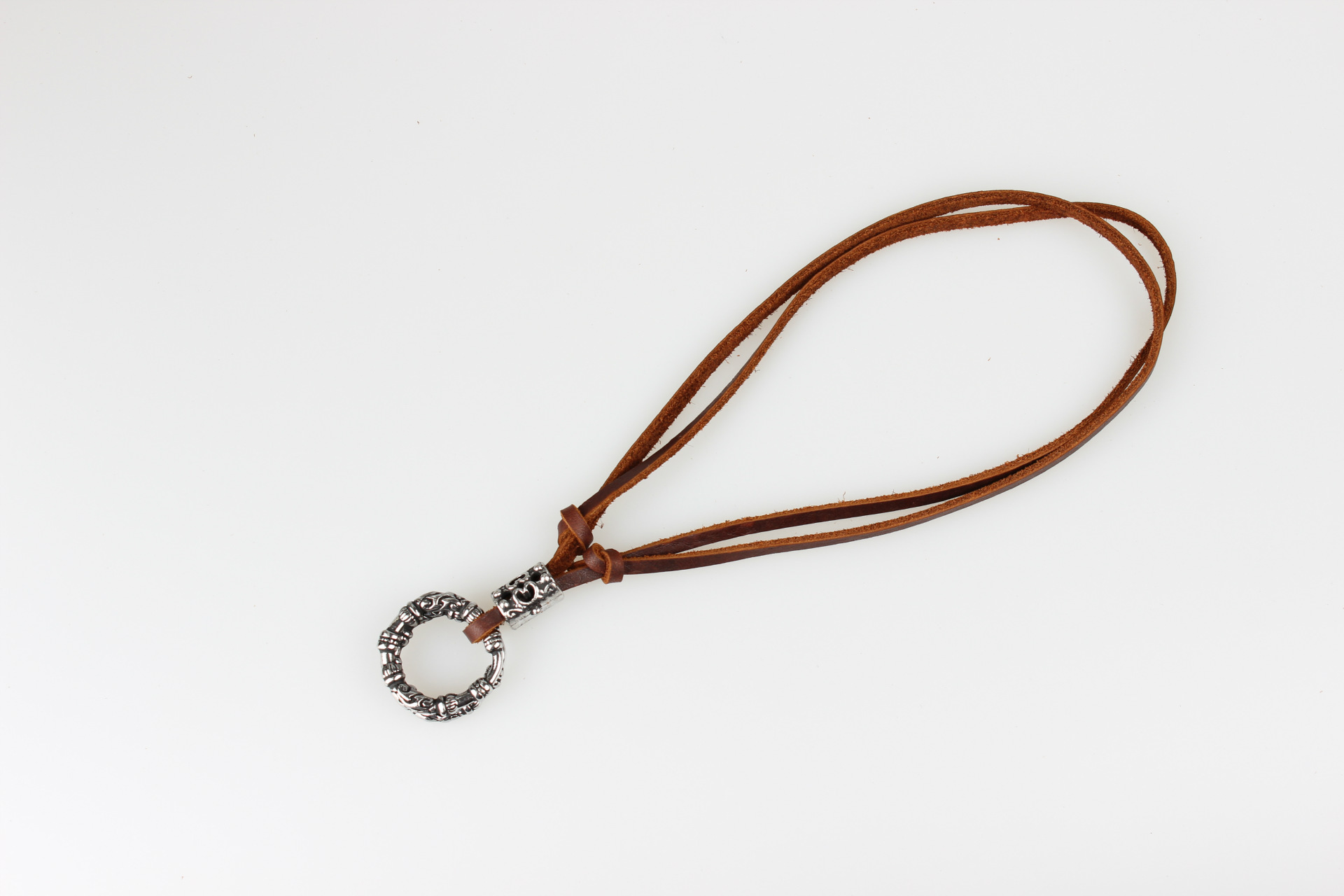 男士项链 嘻哈吊坠 牛皮项链绳合金双环项链欧美复古简约长款项饰