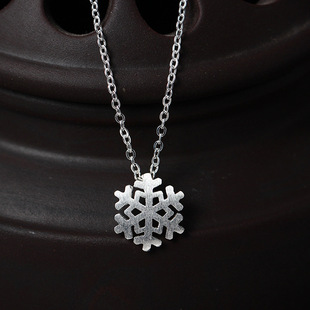 吊坠雪花项链