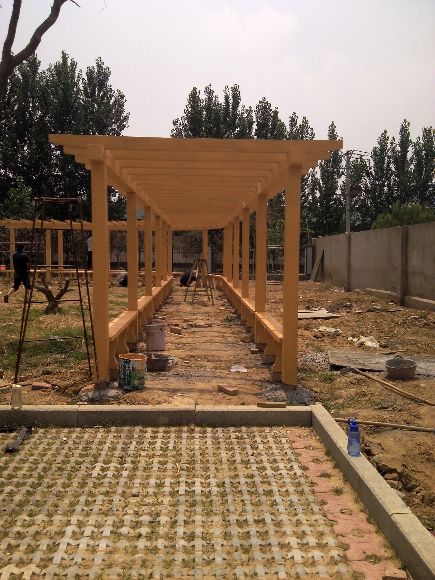 厂家供应水泥仿木花架 木制花架 户外花架 结构牢固美观大方