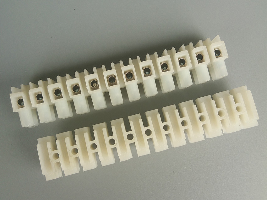 厂家直批pa8高脚接线端子排 vde尼龙12位接线柱 防火阻燃接线端子