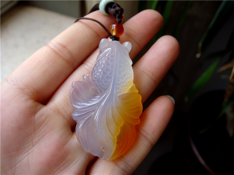 天然a货玉髓小金鱼 玉髓金鱼金玉满堂年年有余 玉髓挂饰diy吊坠
