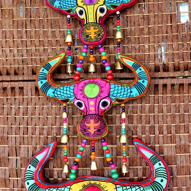 云南民族风三台牛头挂件 刺绣挂饰 洒吧餐厅挂饰 家居壁挂批发
