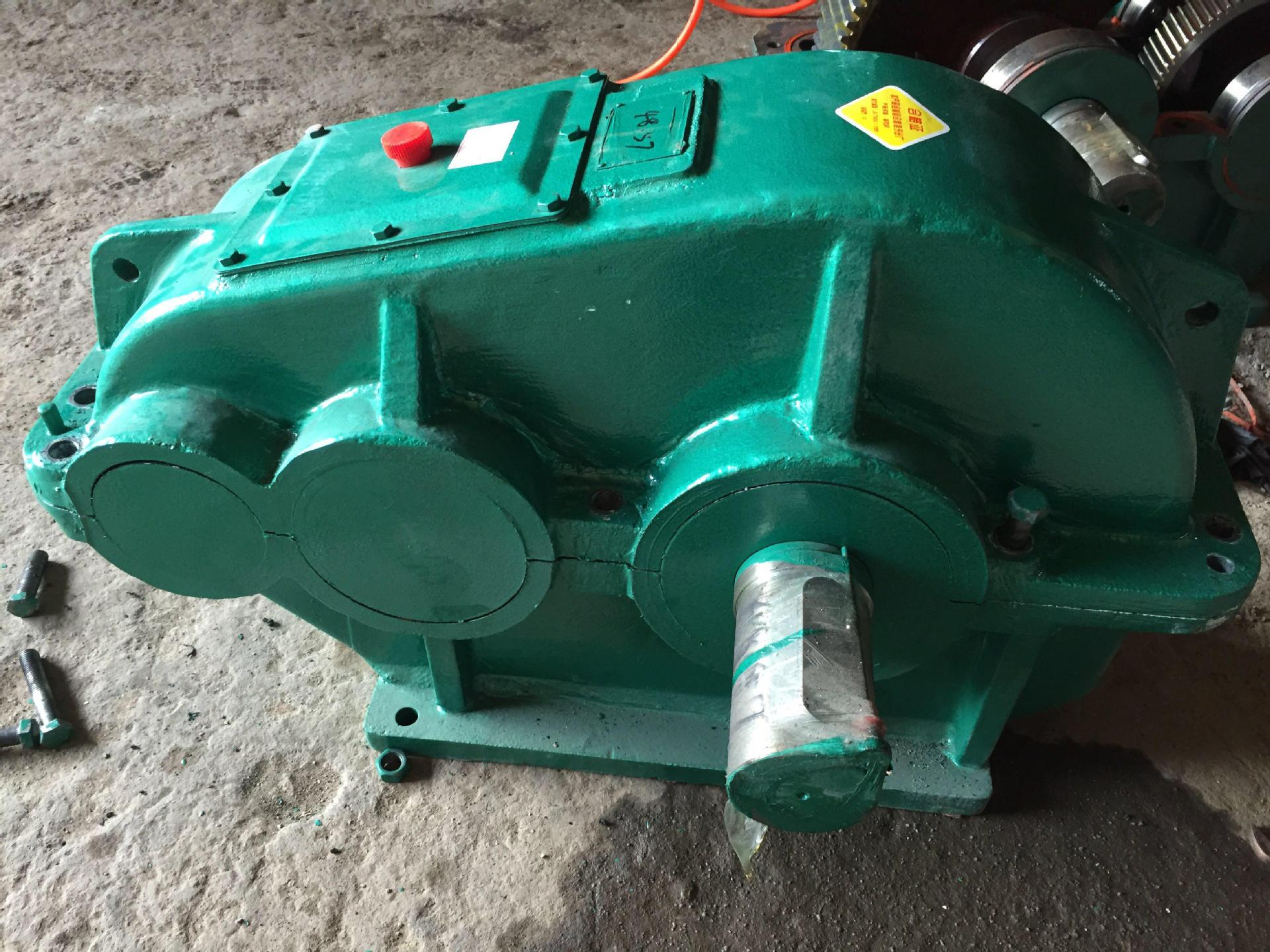 齿轮减速机批发供应软齿面zq350齿轮减速机