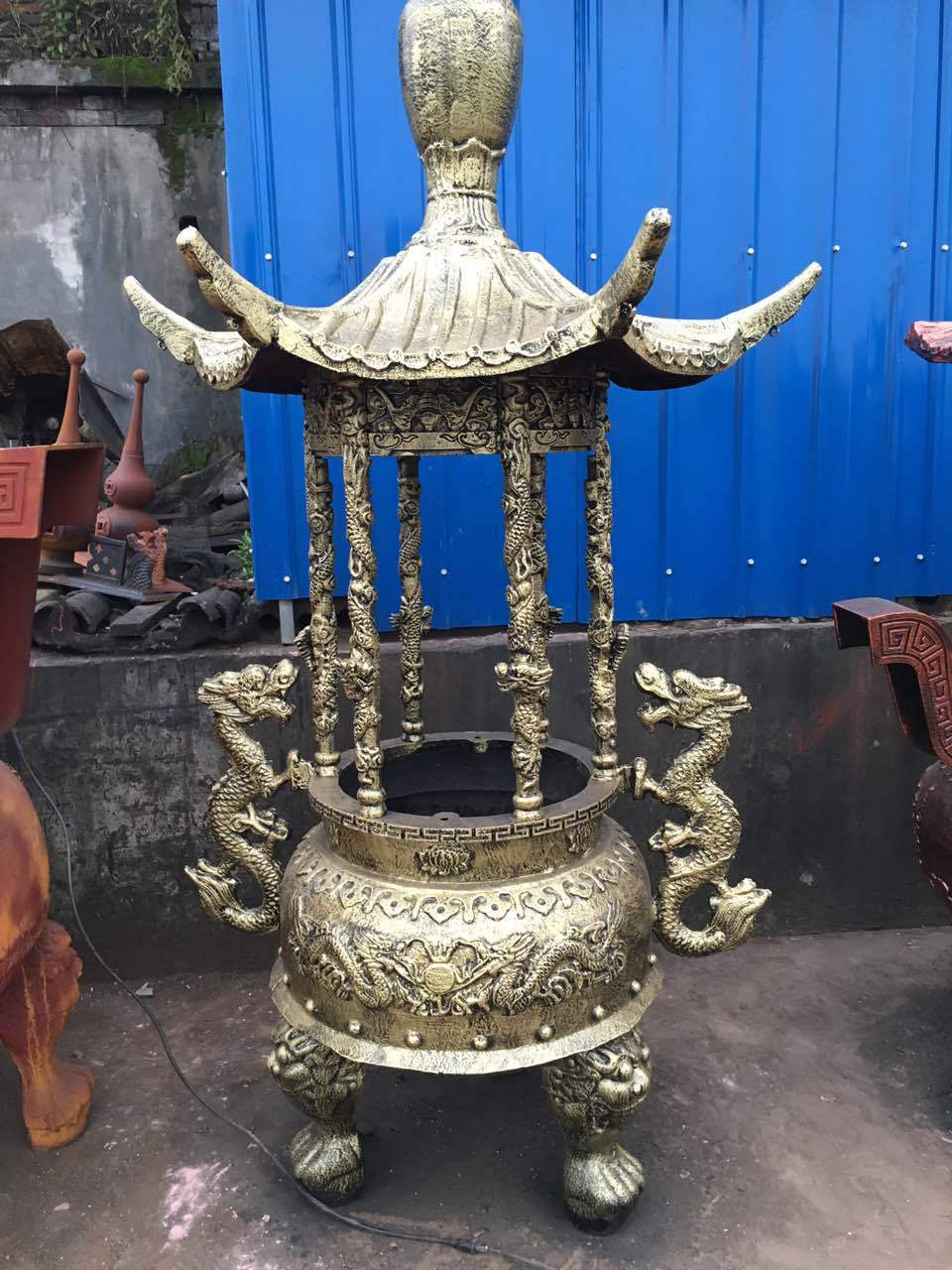 佛教焚香炉寺庙法器 神庙道观焚化宗祠铸铁圆形六龙柱还愿香炉