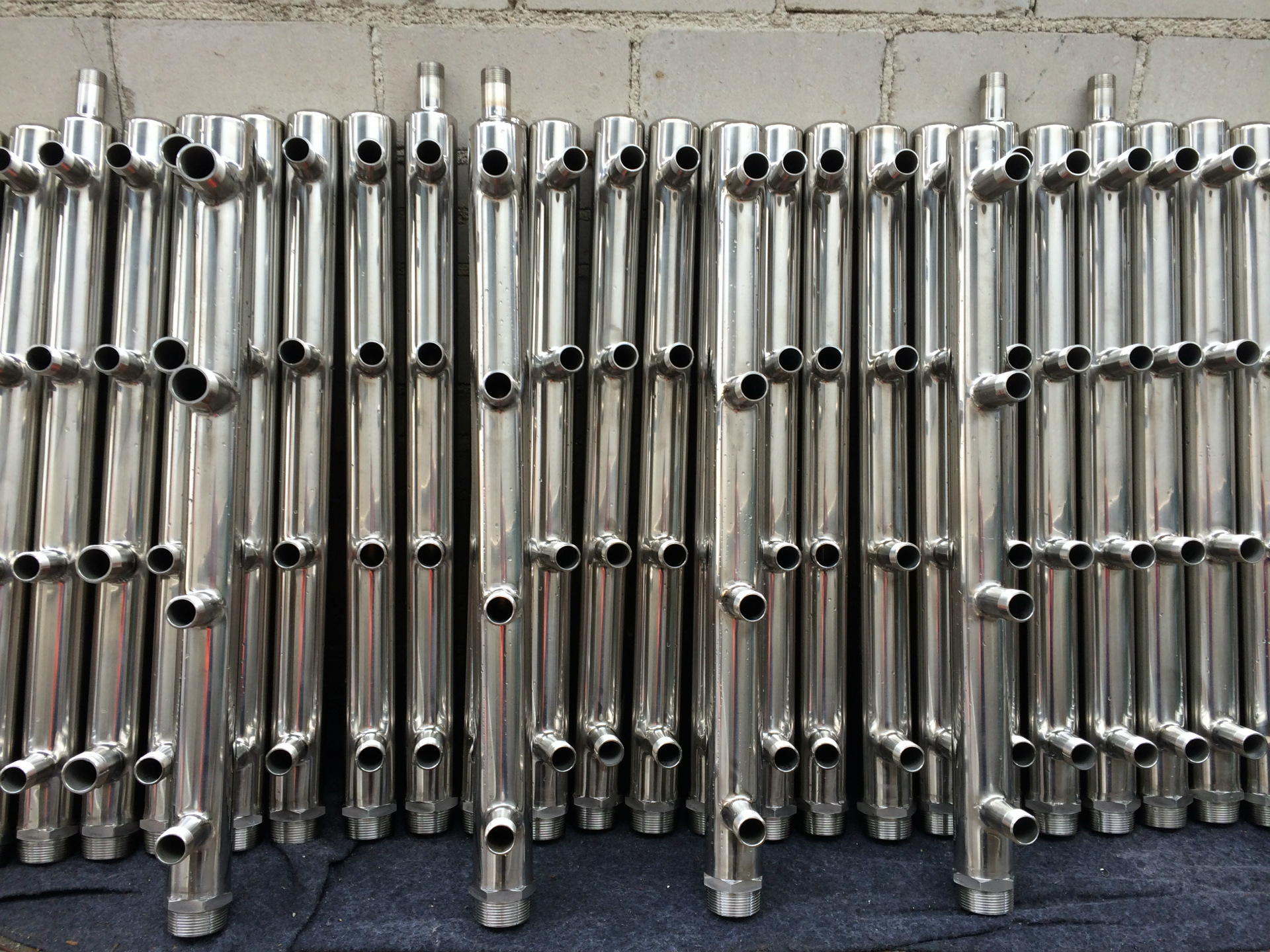 佛山厂家批发不锈钢分水器 不锈钢法兰管件 水表柱地暖分集水器